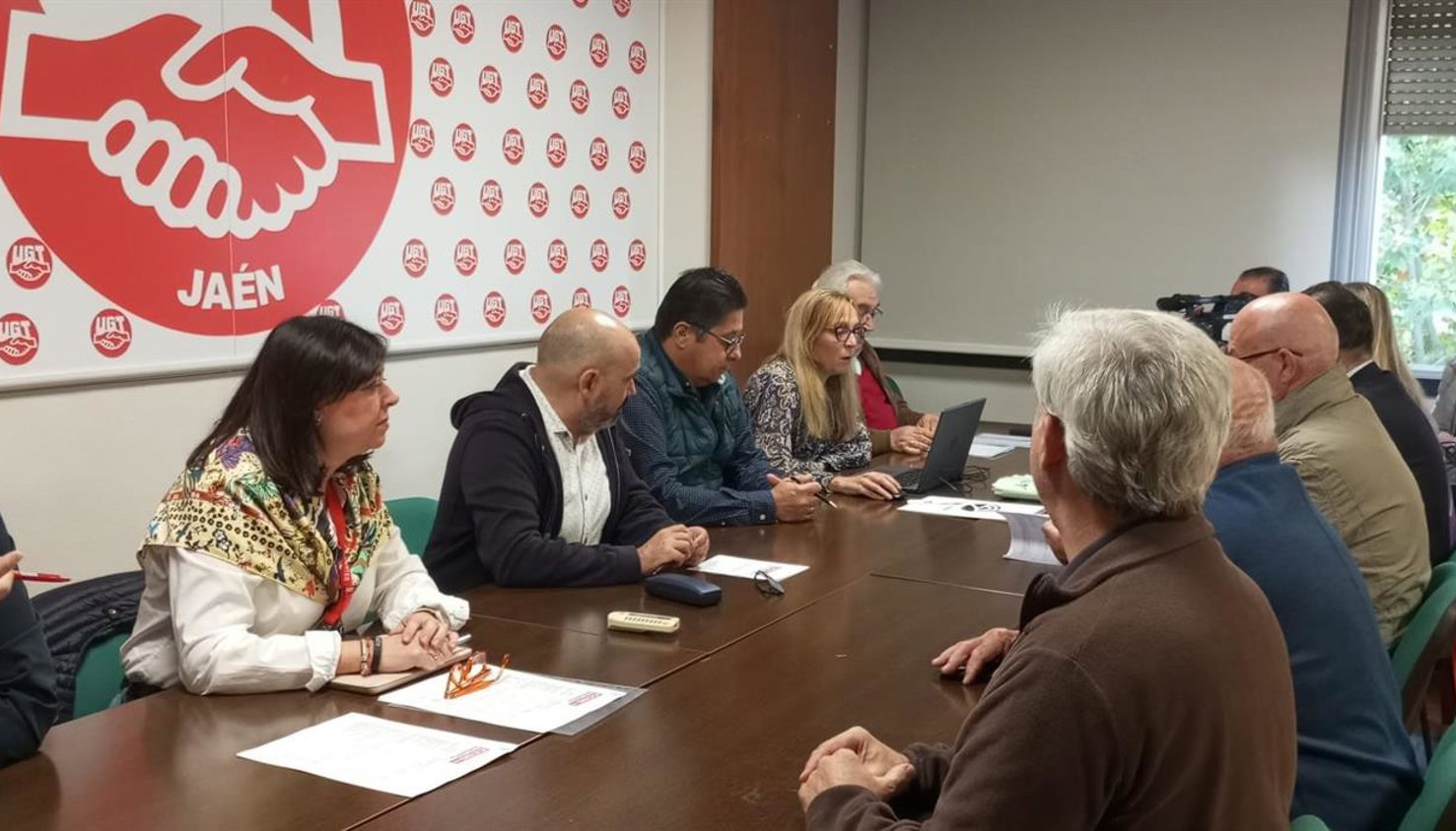 Patronal y sindicatos firman la actualización de las tablas salariales del campo, que suben un 2%