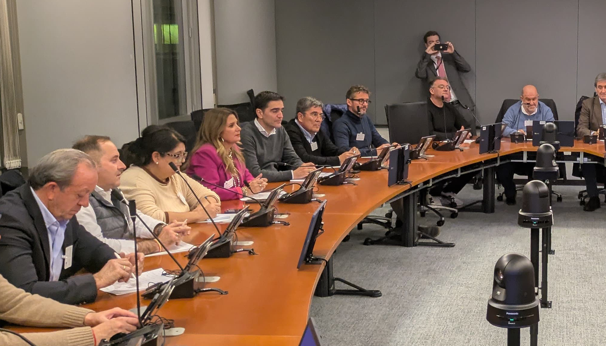 Enrique Castro, alcalde de Torredonjimeno, participa en Bruselas en los encuentros organizado por el PP sobre el impacto de la futura PAC en Jaén
