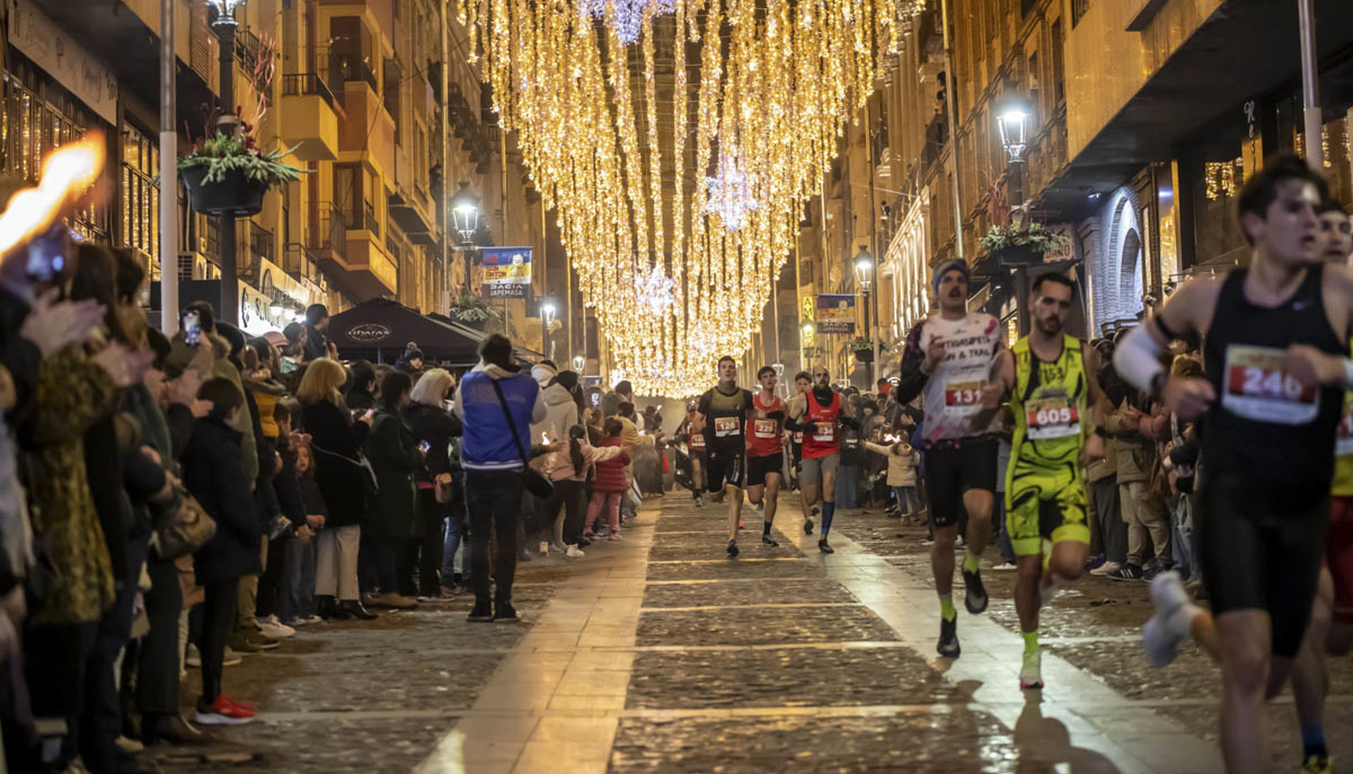 La 43ª Carrera Urbana Noche de San Antón pone a disposición este viernes 2.000 nuevos dorsales